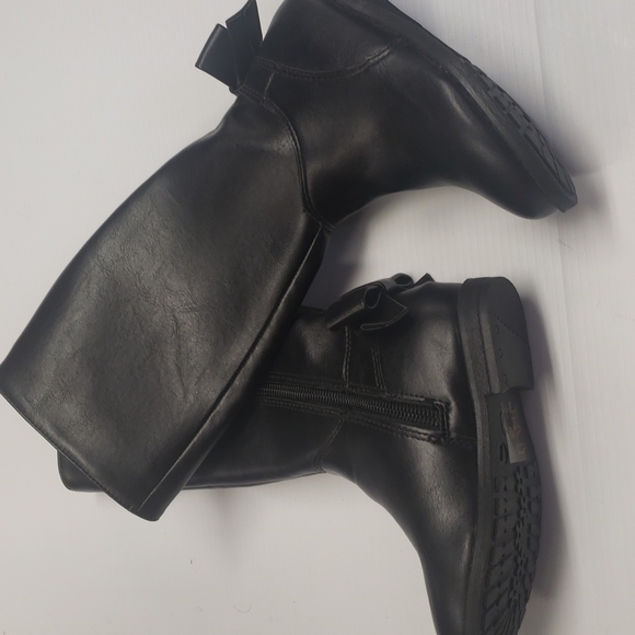 Toddlers boots - Picture 3 of 3